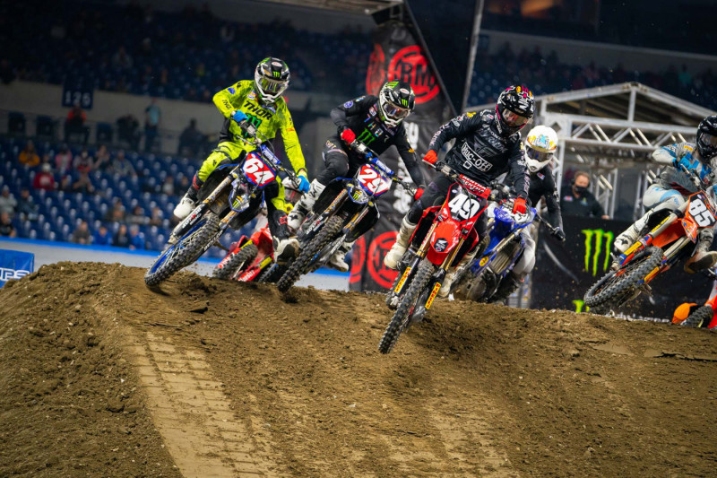 2021-INDIANAPOLIS-ONE-SUPERCROSS_250-Race-Report_1039