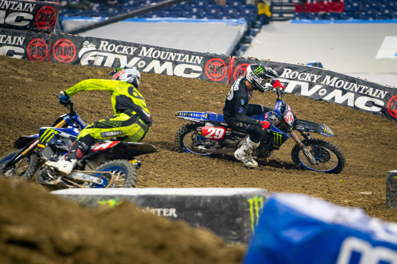 2021-INDIANAPOLIS-ONE-SUPERCROSS_250-Race-Report_1051