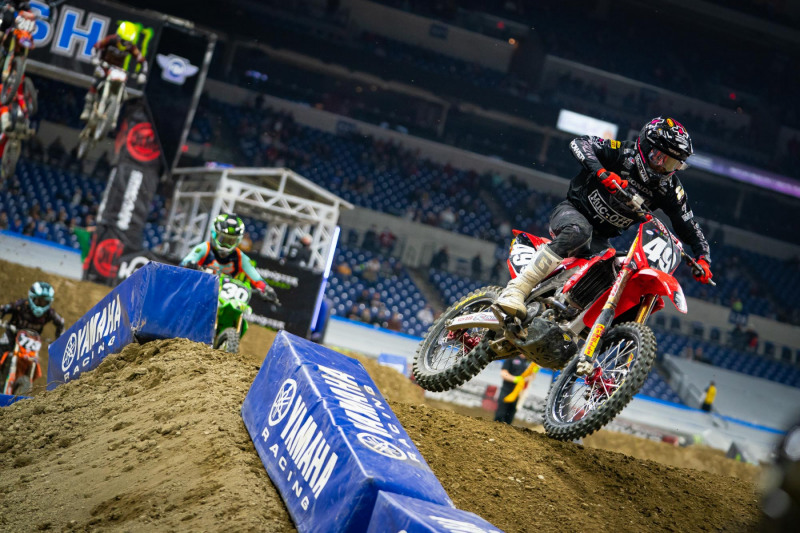 2021-INDIANAPOLIS-ONE-SUPERCROSS_250-Race-Report_1078