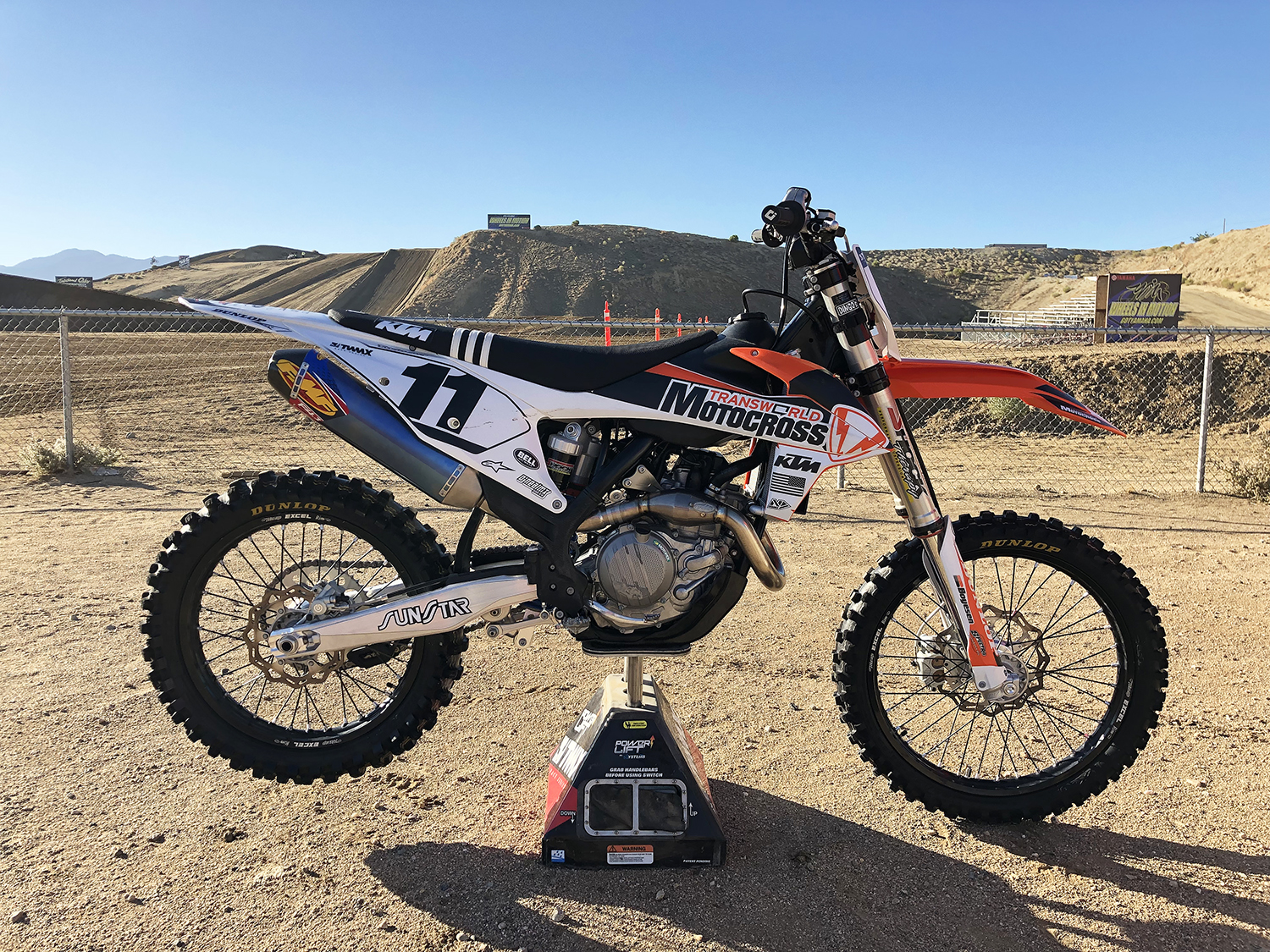 Track Tested  FMF Racing Factory 4.1 Ti/Carbon System - Swapmoto Live