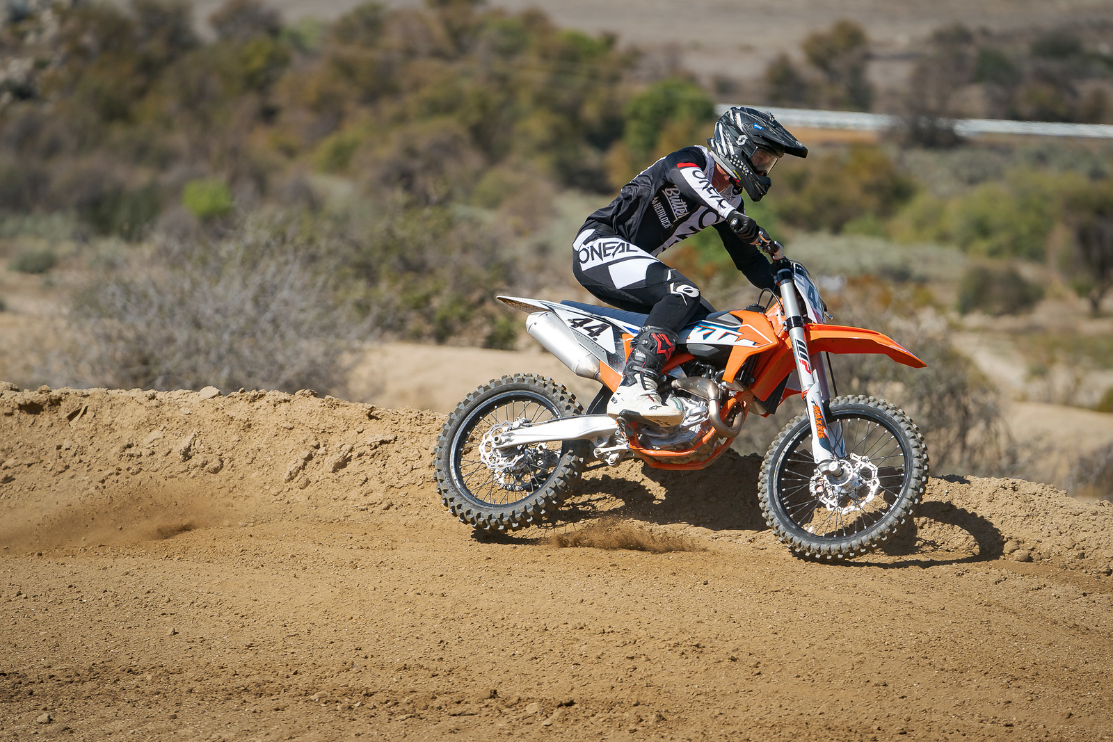 KTM 450 SX-F Moto cross avec Pole Position 77